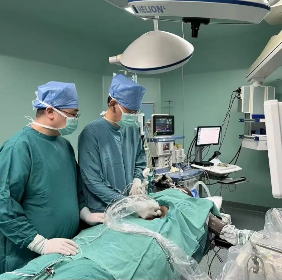 qinb18_918487.jpg qinb18_918487.jpg