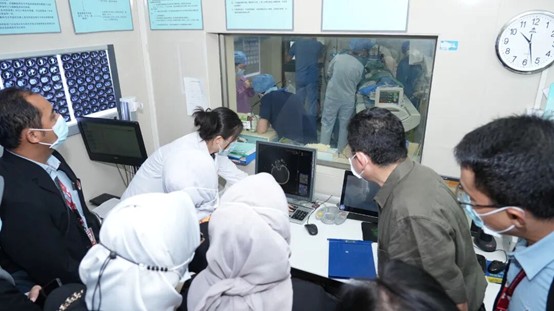qinb26_555403.jpg